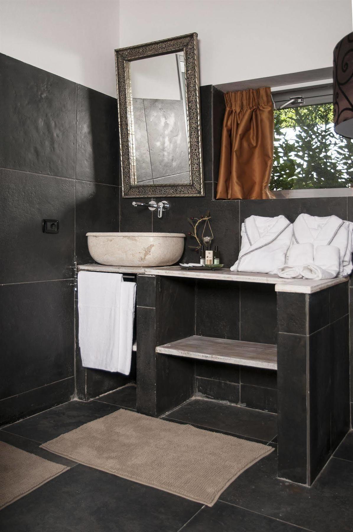Seven Maze Charming House Bed and Breakfast Bari Eksteriør billede